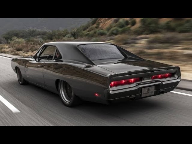 1970 dodge charger vs 1970 dodge challenger