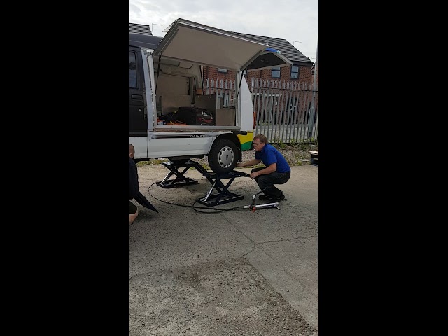 black widow hydraulic car lift with ramp