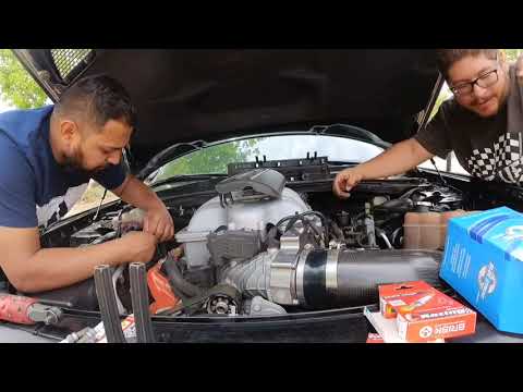 how many spark plugs does a hellcat have